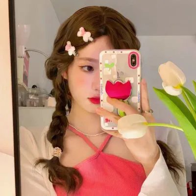 跳舞的红色公交